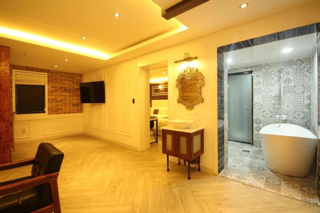 Gray Hotel Пусан Екстериор снимка